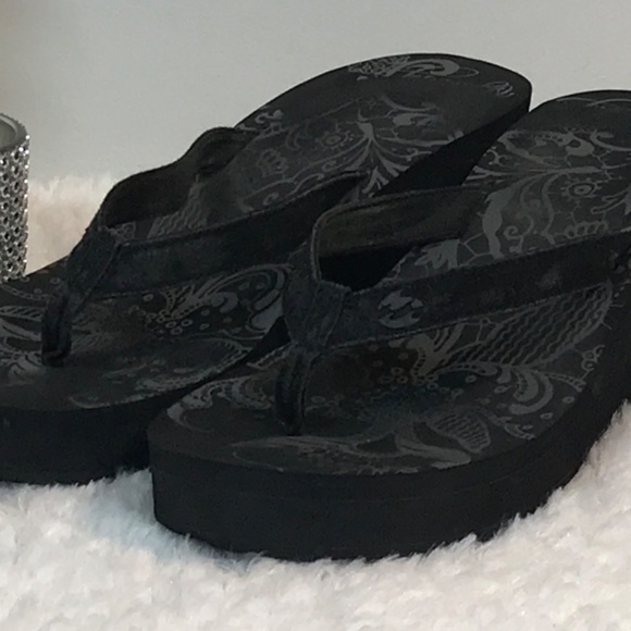 ⭐️Host Pick Twice‼️⭐️ Billabong Women’s Black Wedge Thong Sandals With Platform - Picture 8 of 11